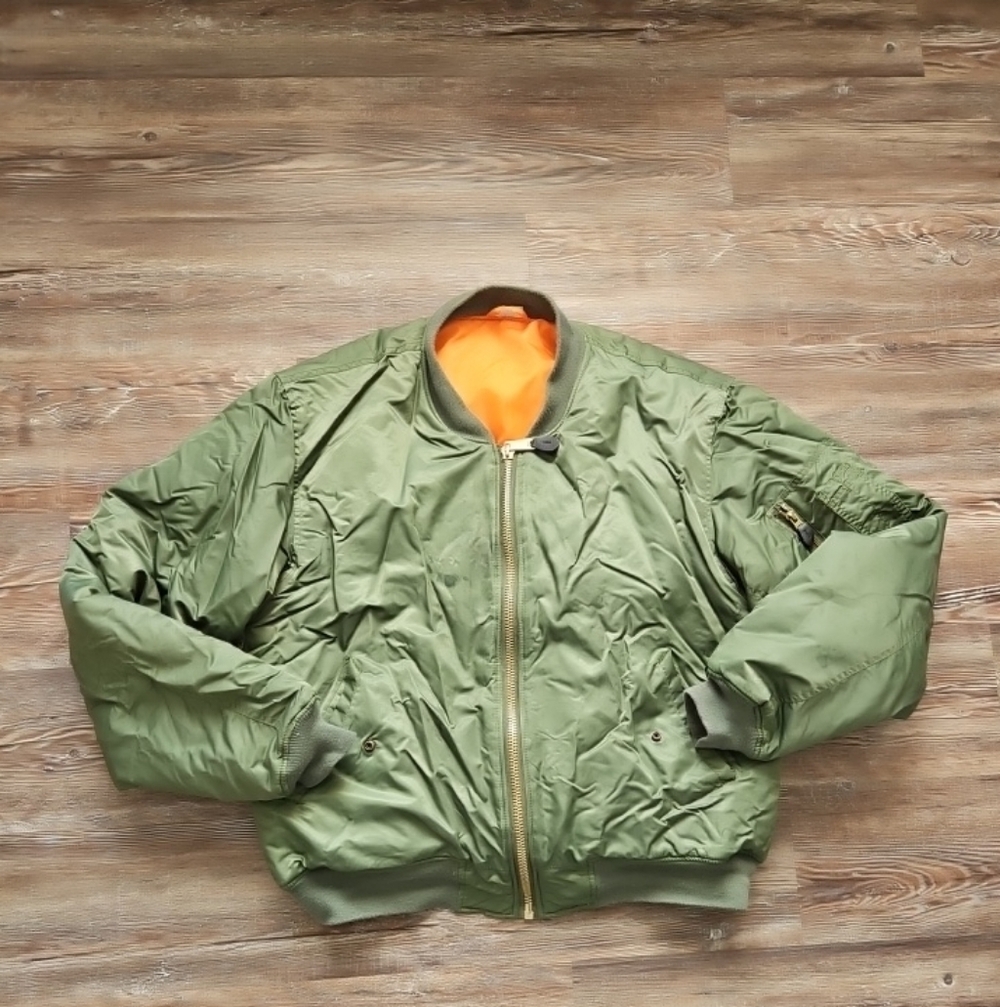 MA-1 Bomber Jacket Men’s Size XL Sage Green Nylon Flight Pilot, Mil-j0792 USAF